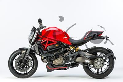 Carbon Ilmberger Stiefelschutz am Auspuff Ducati Monster 1200 S