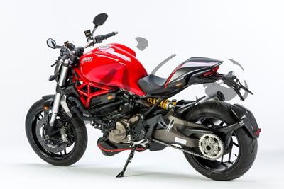 Carbon Ilmberger Stiefelschutz am Auspuff Ducati Monster 1200 S