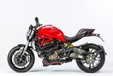 Carbon Ilmberger Stiefelschutz am Auspuff Ducati Monster 1200 S