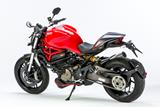 Carbon Ilmberger Stiefelschutz am Auspuff Ducati Monster 1200 S