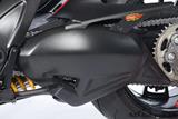 Ilmberger svngarmskydd i kolfiber Ducati Diavel